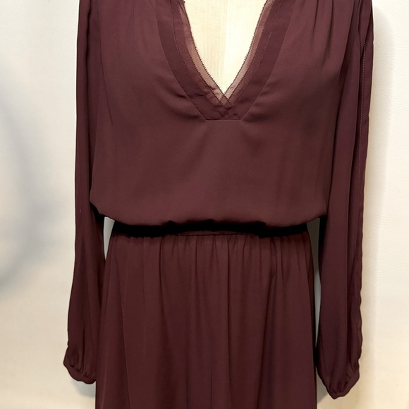 White House Black Market -  Burgandy Dress Size Small preloved item - Picture 3 of 4